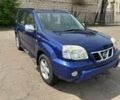 Синий Ниссан ИксТрейл, объемом двигателя 2 л и пробегом 350 тыс. км за 4500 $, фото 2 на Automoto.ua
