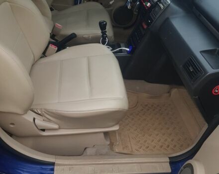 Синий Ниссан ИксТрейл, объемом двигателя 2.18 л и пробегом 260 тыс. км за 5400 $, фото 4 на Automoto.ua