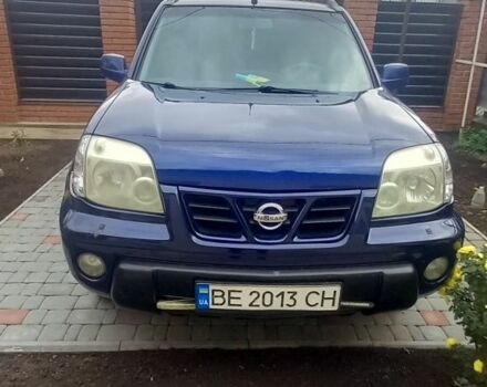 Синий Ниссан ИксТрейл, объемом двигателя 2 л и пробегом 500 тыс. км за 5400 $, фото 1 на Automoto.ua