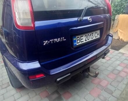 Синий Ниссан ИксТрейл, объемом двигателя 2 л и пробегом 500 тыс. км за 5400 $, фото 4 на Automoto.ua