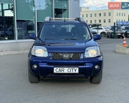 Синий Ниссан ИксТрейл, объемом двигателя 2.5 л и пробегом 330 тыс. км за 7500 $, фото 1 на Automoto.ua