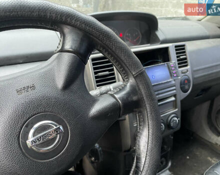 Синий Ниссан ИксТрейл, объемом двигателя 2.4 л и пробегом 299 тыс. км за 4600 $, фото 8 на Automoto.ua