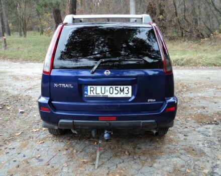 Синий Ниссан ИксТрейл, объемом двигателя 2.2 л и пробегом 300 тыс. км за 3000 $, фото 3 на Automoto.ua