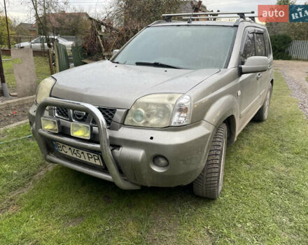 Синий Ниссан ИксТрейл, объемом двигателя 2.4 л и пробегом 299 тыс. км за 4600 $, фото 10 на Automoto.ua