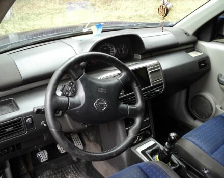 Синий Ниссан ИксТрейл, объемом двигателя 2.2 л и пробегом 300 тыс. км за 3000 $, фото 6 на Automoto.ua