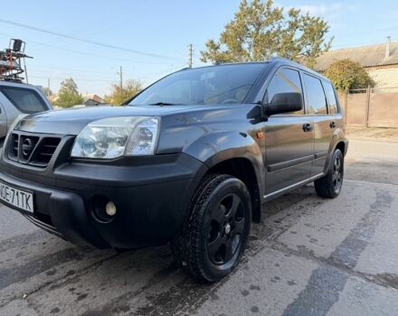 Синий Ниссан ИксТрейл, объемом двигателя 2 л и пробегом 400 тыс. км за 2850 $, фото 2 на Automoto.ua