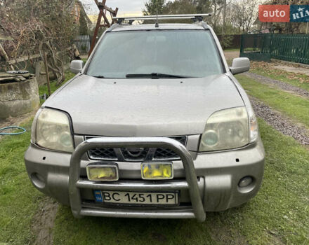 Синий Ниссан ИксТрейл, объемом двигателя 2.4 л и пробегом 299 тыс. км за 4600 $, фото 4 на Automoto.ua