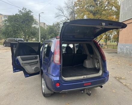 Синий Ниссан ИксТрейл, объемом двигателя 2.2 л и пробегом 300 тыс. км за 2650 $, фото 13 на Automoto.ua