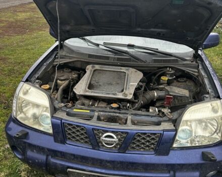 Синий Ниссан ИксТрейл, объемом двигателя 2.2 л и пробегом 300 тыс. км за 2000 $, фото 1 на Automoto.ua