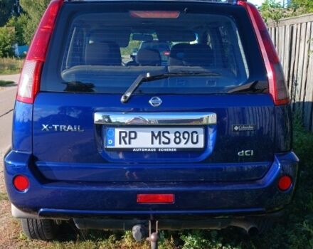 Синий Ниссан ИксТрейл, объемом двигателя 2.2 л и пробегом 190 тыс. км за 4800 $, фото 4 на Automoto.ua