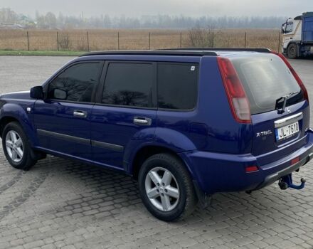 Синий Ниссан ИксТрейл, объемом двигателя 2.2 л и пробегом 200 тыс. км за 3850 $, фото 3 на Automoto.ua