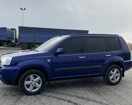 Синий Ниссан ИксТрейл, объемом двигателя 2.2 л и пробегом 200 тыс. км за 3850 $, фото 2 на Automoto.ua