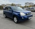 Синій Ніссан ІксТрейл, об'ємом двигуна 2 л та пробігом 338 тис. км за 9700 $, фото 2 на Automoto.ua