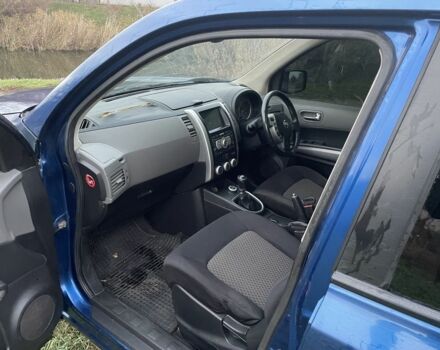 Синій Ніссан ІксТрейл, об'ємом двигуна 2.2 л та пробігом 180 тис. км за 4000 $, фото 5 на Automoto.ua