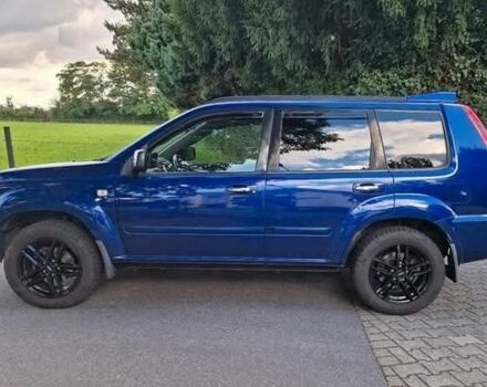 Синий Ниссан ИксТрейл, объемом двигателя 2.2 л и пробегом 254 тыс. км за 2850 $, фото 3 на Automoto.ua