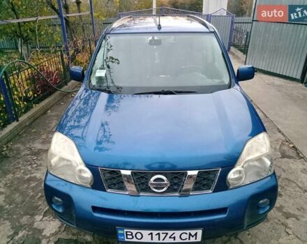 Синий Ниссан ИксТрейл, объемом двигателя 2 л и пробегом 162 тыс. км за 10600 $, фото 1 на Automoto.ua