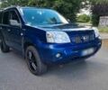 Синий Ниссан ИксТрейл, объемом двигателя 2.2 л и пробегом 254 тыс. км за 2850 $, фото 2 на Automoto.ua