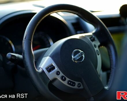 Синий Ниссан ИксТрейл, объемом двигателя 2 л и пробегом 369 тыс. км за 9500 $, фото 4 на Automoto.ua