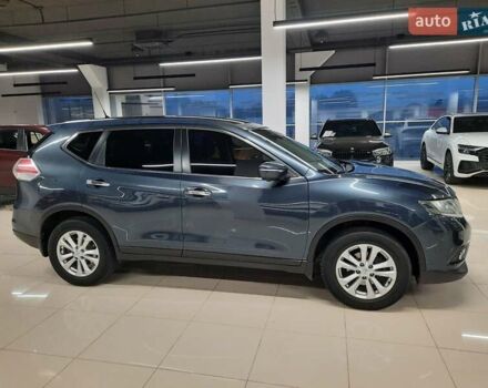 Синий Ниссан ИксТрейл, объемом двигателя 2 л и пробегом 189 тыс. км за 11999 $, фото 5 на Automoto.ua