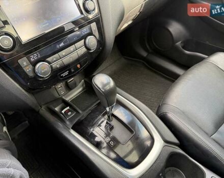 Синий Ниссан ИксТрейл, объемом двигателя 1.6 л и пробегом 294 тыс. км за 14900 $, фото 18 на Automoto.ua