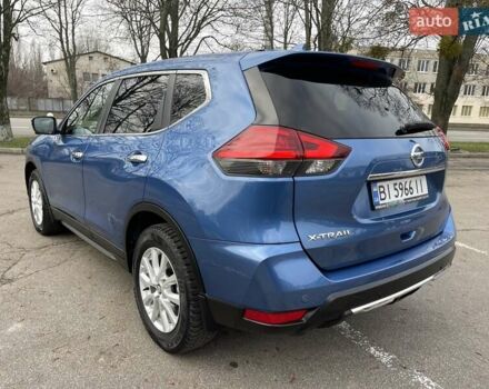 Синий Ниссан ИксТрейл, объемом двигателя 1.6 л и пробегом 118 тыс. км за 17700 $, фото 5 на Automoto.ua