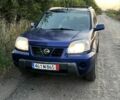 Синій Ніссан ІксТрейл, об'ємом двигуна 2.2 л та пробігом 320 тис. км за 3900 $, фото 3 на Automoto.ua