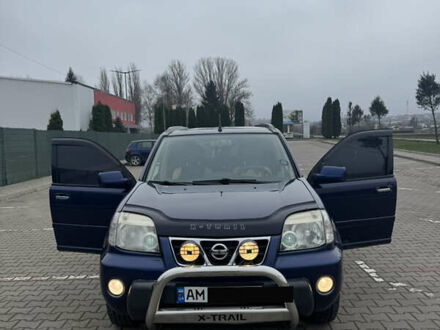 Синий Ниссан ИксТрейл, объемом двигателя 2 л и пробегом 222 тыс. км за 4399 $, фото 1 на Automoto.ua