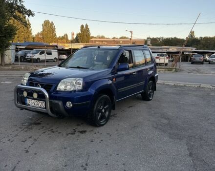 Синий Ниссан ИксТрейл, объемом двигателя 2.2 л и пробегом 275 тыс. км за 3800 $, фото 1 на Automoto.ua