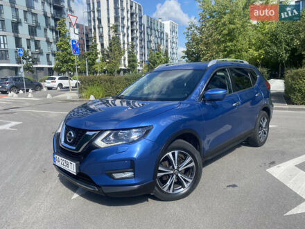 Ніссан ІксТрейл 2017 у Києві на Automoto.ua Синій Ніссан ІксТрейл, об'ємом двигуна 1.6 л та пробігом 83 тис. км за 17699 $, фото 1 на Automoto.ua