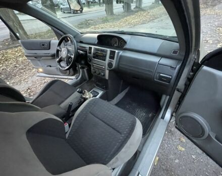 Зеленый Ниссан ИксТрейл, объемом двигателя 2.2 л и пробегом 250 тыс. км за 3800 $, фото 12 на Automoto.ua