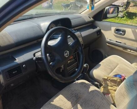 Зеленый Ниссан ИксТрейл, объемом двигателя 2 л и пробегом 230 тыс. км за 3000 $, фото 2 на Automoto.ua