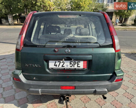 Зелений Ніссан ІксТрейл, об'ємом двигуна 2.2 л та пробігом 300 тис. км за 3399 $, фото 4 на Automoto.ua