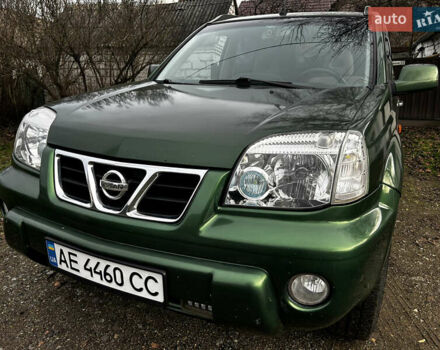 Зеленый Ниссан ИксТрейл, объемом двигателя 2 л и пробегом 308 тыс. км за 5700 $, фото 8 на Automoto.ua