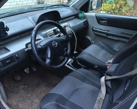 Зеленый Ниссан ИксТрейл, объемом двигателя 2.2 л и пробегом 406 тыс. км за 2135 $, фото 4 на Automoto.ua