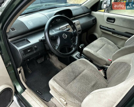 Зеленый Ниссан ИксТрейл, объемом двигателя 2 л и пробегом 308 тыс. км за 5700 $, фото 10 на Automoto.ua