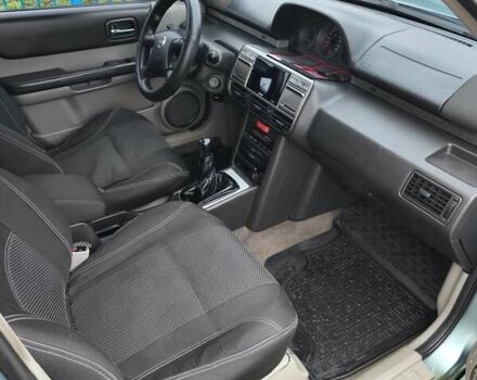 Зелений Ніссан ІксТрейл, об'ємом двигуна 2.18 л та пробігом 372 тис. км за 6100 $, фото 6 на Automoto.ua