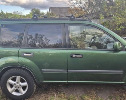 Зеленый Ниссан ИксТрейл, объемом двигателя 2 л и пробегом 334 тыс. км за 3974 $, фото 5 на Automoto.ua