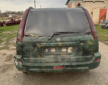 Зеленый Ниссан ИксТрейл, объемом двигателя 2.2 л и пробегом 10 тыс. км за 1674 $, фото 4 на Automoto.ua