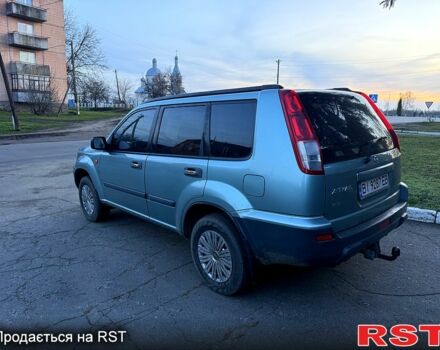 Зелений Ніссан ІксТрейл, об'ємом двигуна 2 л та пробігом 250 тис. км за 6200 $, фото 1 на Automoto.ua