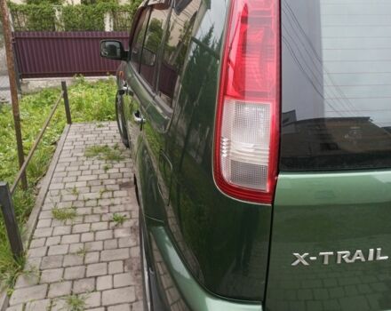 Зеленый Ниссан ИксТрейл, объемом двигателя 2 л и пробегом 350 тыс. км за 4400 $, фото 6 на Automoto.ua