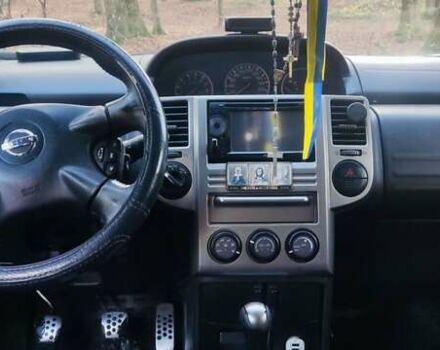 Зелений Ніссан ІксТрейл, об'ємом двигуна 2 л та пробігом 300 тис. км за 5200 $, фото 5 на Automoto.ua