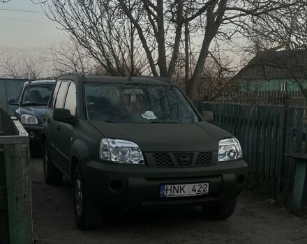 Зелений Ніссан ІксТрейл, об'ємом двигуна 2.2 л та пробігом 400 тис. км за 3000 $, фото 1 на Automoto.ua