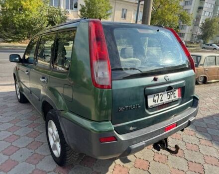 Зеленый Ниссан ИксТрейл, объемом двигателя 2.2 л и пробегом 300 тыс. км за 2999 $, фото 5 на Automoto.ua