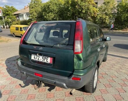 Зеленый Ниссан ИксТрейл, объемом двигателя 2.2 л и пробегом 300 тыс. км за 2999 $, фото 3 на Automoto.ua