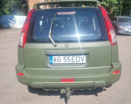 Зеленый Ниссан ИксТрейл, объемом двигателя 2 л и пробегом 230 тыс. км за 3350 $, фото 5 на Automoto.ua