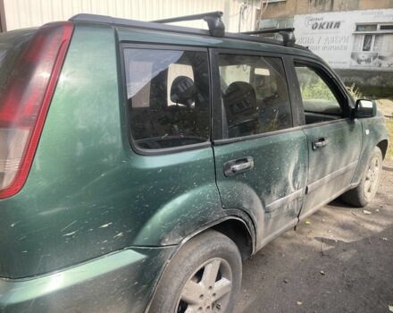 Зеленый Ниссан ИксТрейл, объемом двигателя 0 л и пробегом 265 тыс. км за 2800 $, фото 2 на Automoto.ua