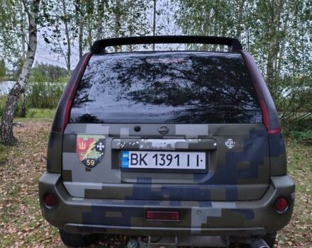 Зеленый Ниссан ИксТрейл, объемом двигателя 2.2 л и пробегом 280 тыс. км за 3000 $, фото 8 на Automoto.ua