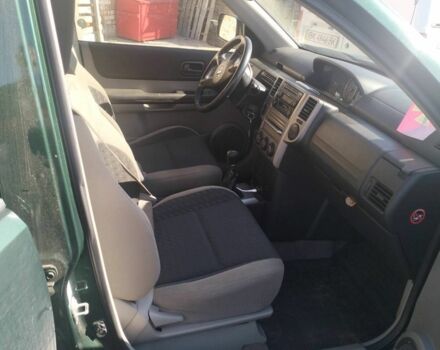 Зеленый Ниссан ИксТрейл, объемом двигателя 2.2 л и пробегом 210 тыс. км за 4200 $, фото 3 на Automoto.ua