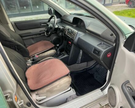 Зеленый Ниссан ИксТрейл, объемом двигателя 2.2 л и пробегом 290 тыс. км за 2950 $, фото 7 на Automoto.ua