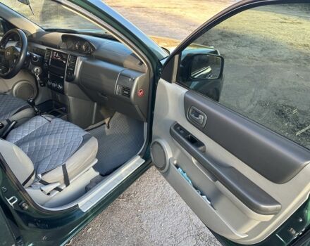 Зеленый Ниссан ИксТрейл, объемом двигателя 2.2 л и пробегом 394 тыс. км за 4700 $, фото 14 на Automoto.ua